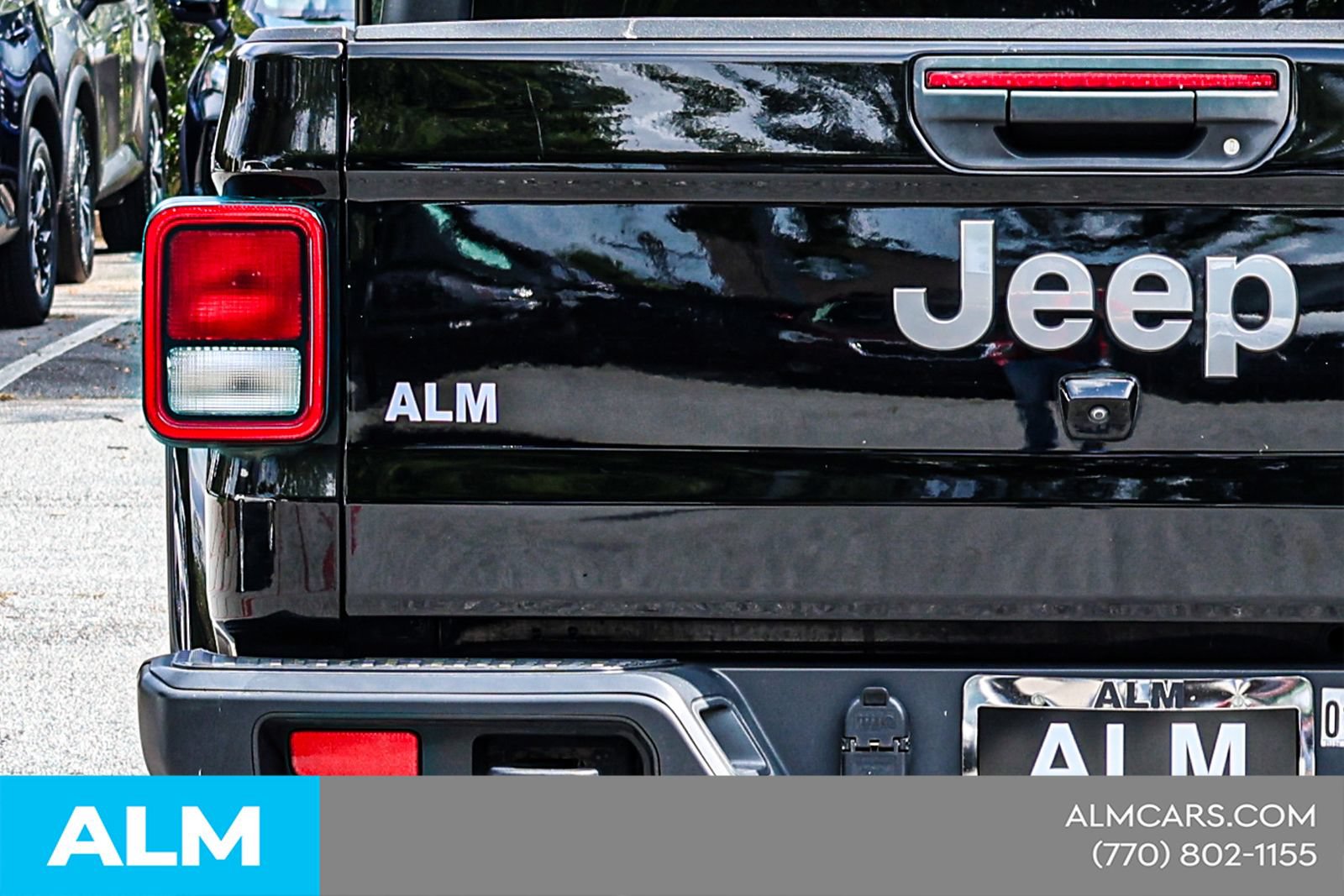 Used 2023 Jeep Gladiator Overland AWD/4WD image 13