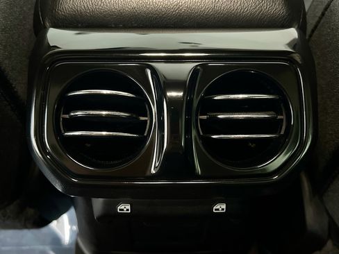 Used 2024 Jeep Wrangler Unlimited AWD/4WD image 17