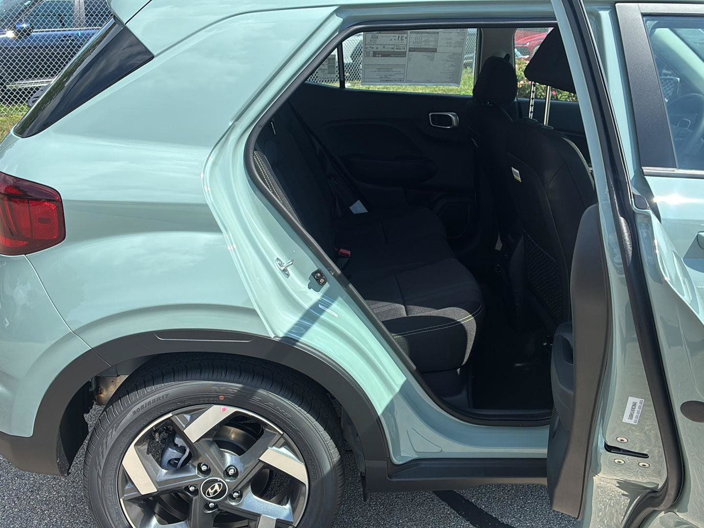 Used 2026 Hyundai Venue SEL FWD image 17