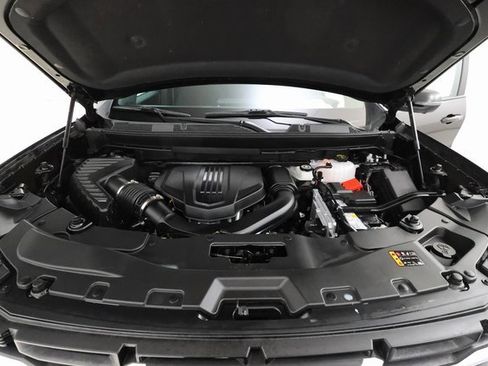 Certified 2025 GMC Acadia Elevation image 6