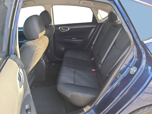 Used 2018 Nissan Sentra SR image 19
