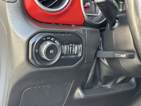 Used 2022 Jeep Wrangler Unlimited Rubicon w/ Steel Bumper Group AWD/4WD image 10