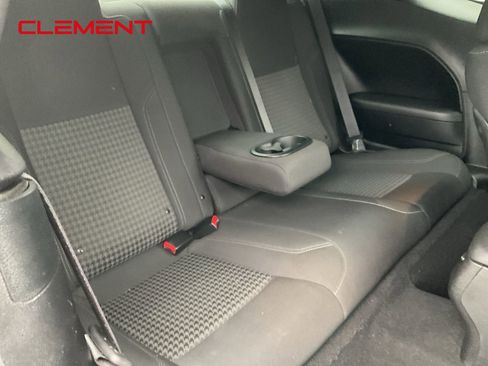 Used 2019 Dodge Challenger SXT w/ Blacktop Package image 42