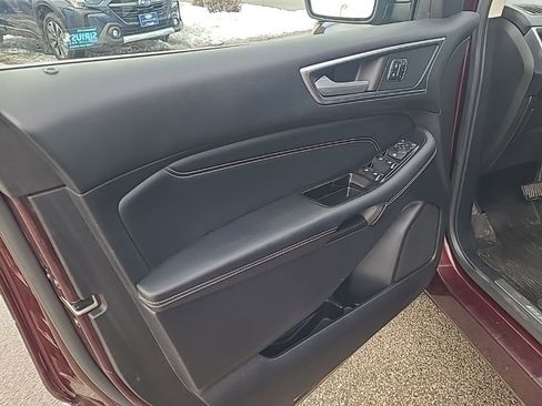 Used 2017 Ford Edge Titanium w/ Technology Package image 10