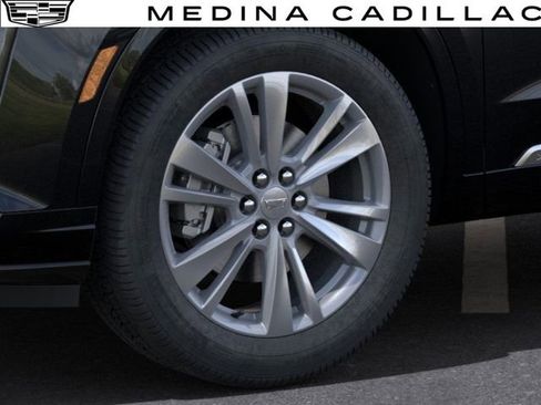 New 2025 Cadillac XT6 Premium Luxury image 9