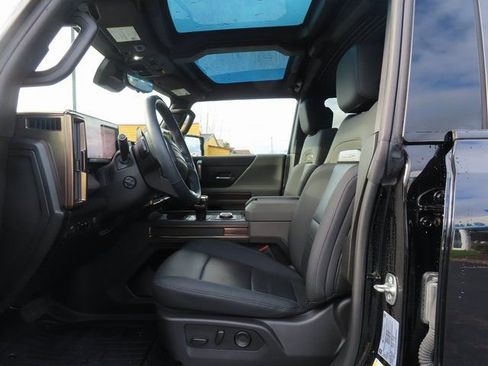 Used 2024 GMC Hummer EV 2X w/ Extreme Off-Road Package image 12