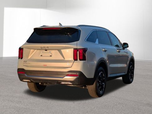 New 2026 Kia Sorento S w/ S Panoramic Sunroof Package AWD/4WD image 4