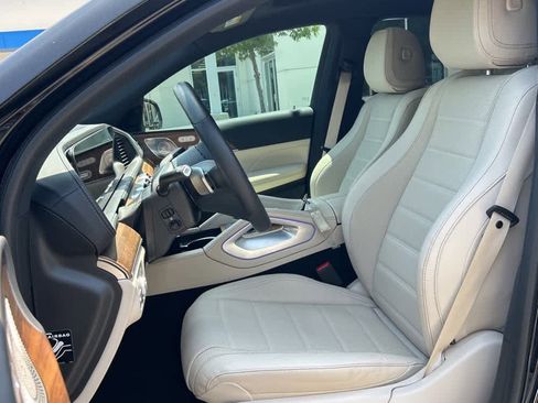 Used 2025 Mercedes-Benz GLE 450 4MATIC Coupe image 9
