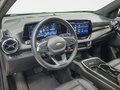 Used 2025 Chevrolet Equinox LT w/ Convenience Package II image 15