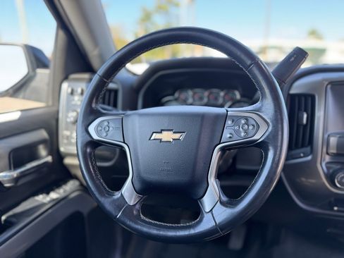 Used 2018 Chevrolet Silverado 1500 LT w/ LT Convenience Package image 13