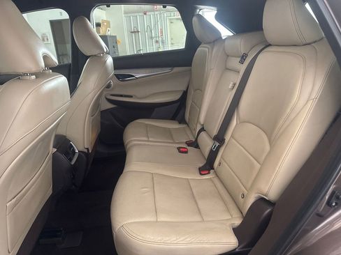 Used 2019 INFINITI QX50 Essential image 18