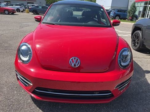Used 2017 Volkswagen Beetle 1.8T SE FWD image 3