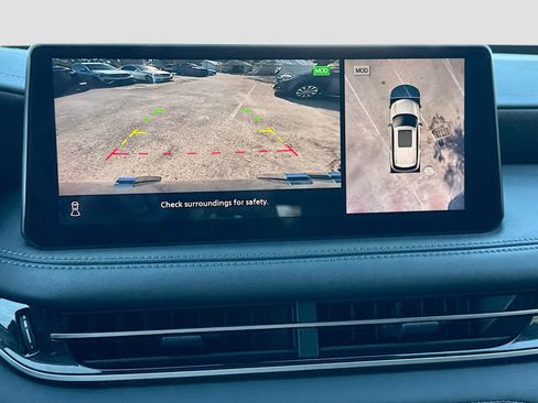 Used 2024 INFINITI QX60 Sensory image 36