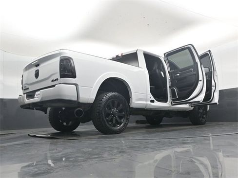 Used 2020 RAM 2500 Laramie w/ Night Edition image 51