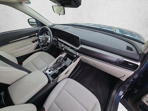Used 2025 Kia Telluride S FWD image 22