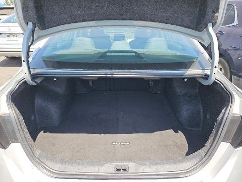 Used 2023 Nissan Altima 2.5 SV FWD image 10