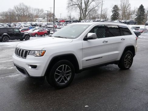Used 2022 Jeep Grand Cherokee Limited image 2