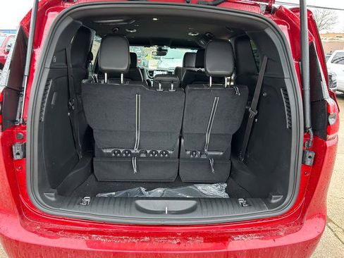New 2026 Chrysler Pacifica Select image 19