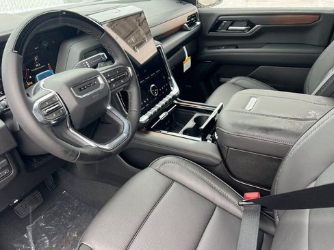 New 2026 GMC Yukon Denali w/ Denali Reserve Package image 7