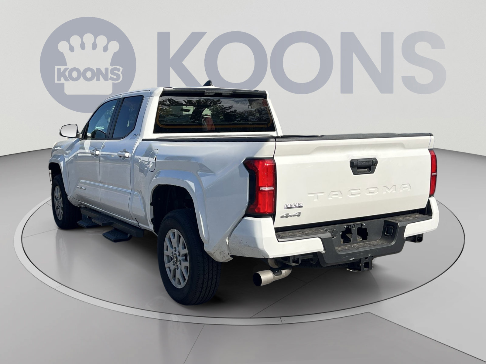 Used 2026 Toyota Tacoma SR5 AWD/4WD image 8