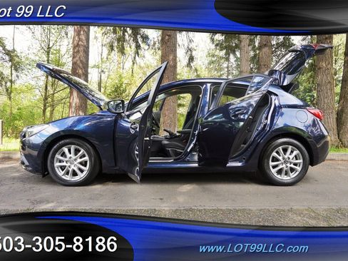 Used 2016 MAZDA MAZDA3 i Touring image 27