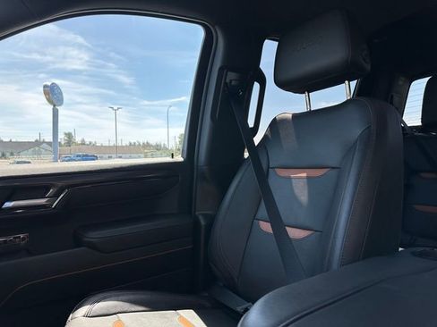 Used 2023 GMC Sierra 1500 AT4 w/ AT4 Premium Package AWD/4WD image 20