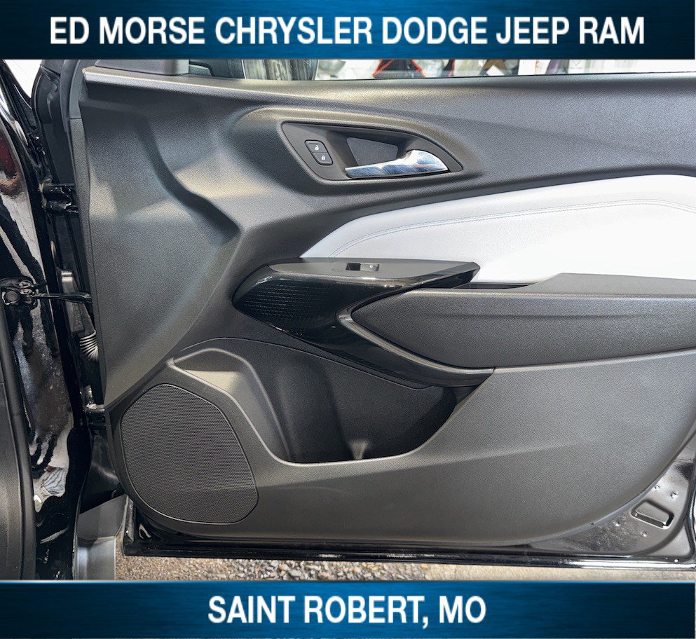Used 2025 Chevrolet Trax LT w/ Driver Confidence Package FWD image 35