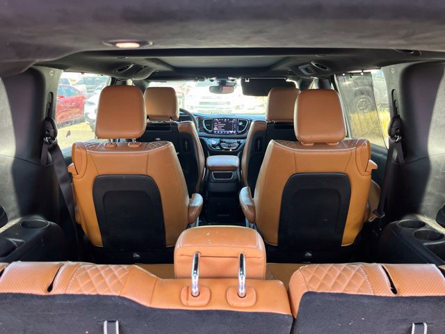 Used 2022 Chrysler Pacifica Pinnacle FWD image 10