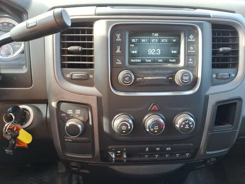 Used 2018 RAM 3500 Tradesman w/ Chrome Appearance Group AWD/4WD image 15
