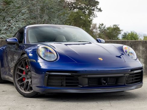 Used 2020 Porsche 911 Carrera S image 9