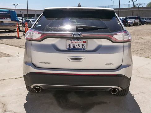 Used 2018 Ford Edge SEL w/ Equipment Group 201A FWD image 8