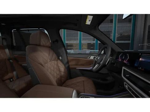 New 2026 BMW X5 xDrive40i w/ M Sport Package AWD/4WD image 9