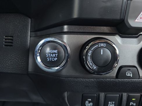 Certified 2023 Toyota Tacoma TRD Off-Road w/ TRD Premium Off Road Package image 19