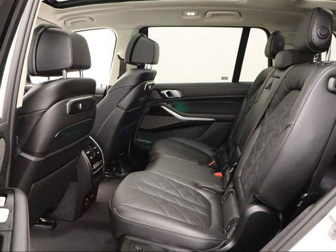 Used 2026 BMW X7 xDrive40i AWD/4WD image 6