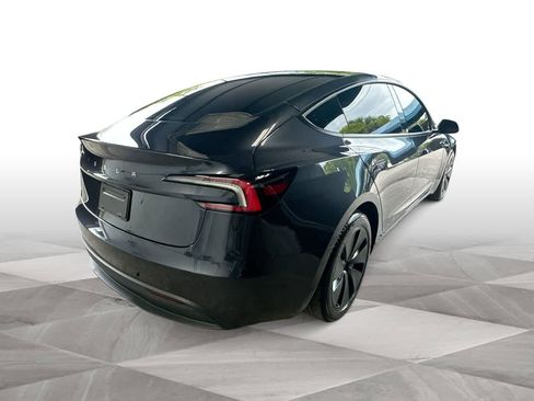 Used 2025 Tesla Model 3 Long Range RWD image 8