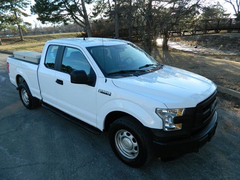 Used 2015 Ford F150 XL w/ Equipment Group 101A Mid image 3
