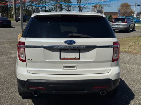 Used 2011 Ford Explorer XLT w/ 202A Rapid Spec Order Code FWD image 4