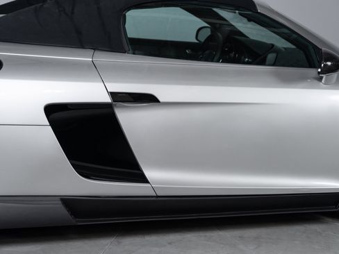 Used 2012 Audi R8 V10 AWD/4WD image 32