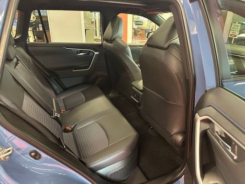 Used 2025 Toyota RAV4 XSE w/ Advanced Technology Package AWD/4WD image 14
