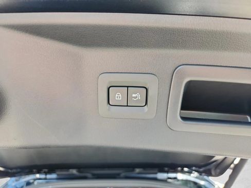 Used 2025 MAZDA CX-70 Plug-In Hybrid w/ Premium Plus AWD/4WD image 29