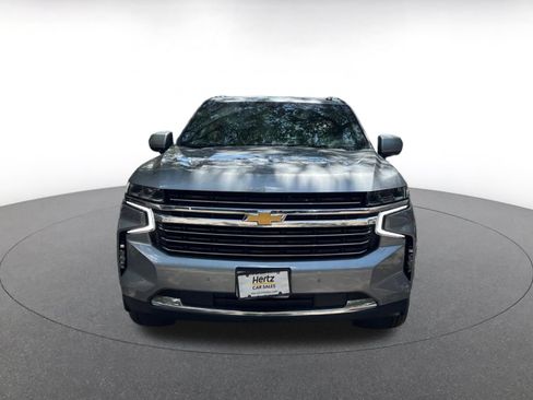 Used 2024 Chevrolet Suburban LT AWD/4WD image 2