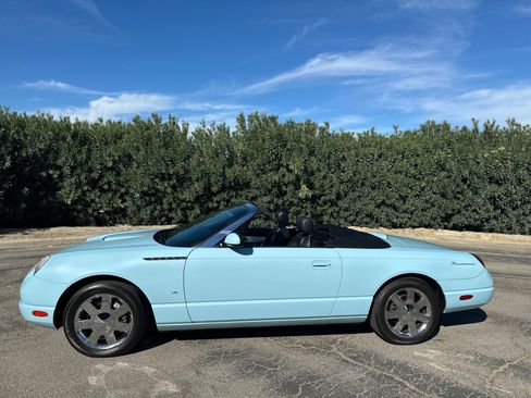 Used 2003 Ford Thunderbird Deluxe image 30
