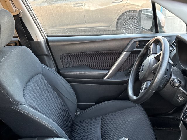 Used 2017 Subaru Forester 2.5i Premium AWD/4WD image 3