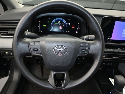 New 2026 Toyota Camry LE image 5
