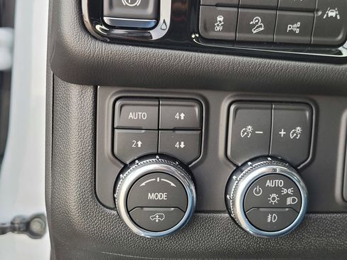 New 2026 GMC Yukon XL Denali w/ Denali Reserve Package AWD/4WD image 25