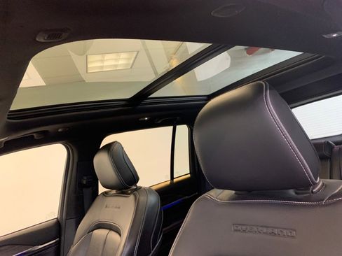 Used 2023 Jeep Grand Cherokee Overland image 21