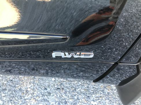 Certified 2020 Toyota Highlander XLE AWD/4WD image 11