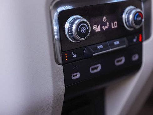 Used 2021 GMC Yukon Denali w/ Denali Premium Package image 64