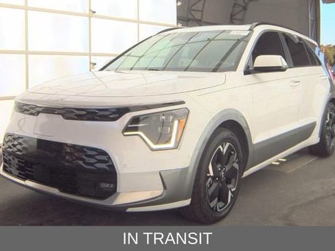 Used 2023 Kia Niro Wave FWD image 1
