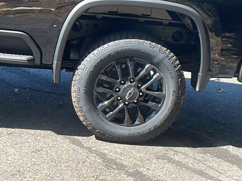 New 2025 Chevrolet Silverado 2500 Custom w/ Custom Value Package image 9